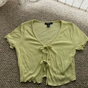 Light green/light yellow cropped tie top! Primark brand size Small
